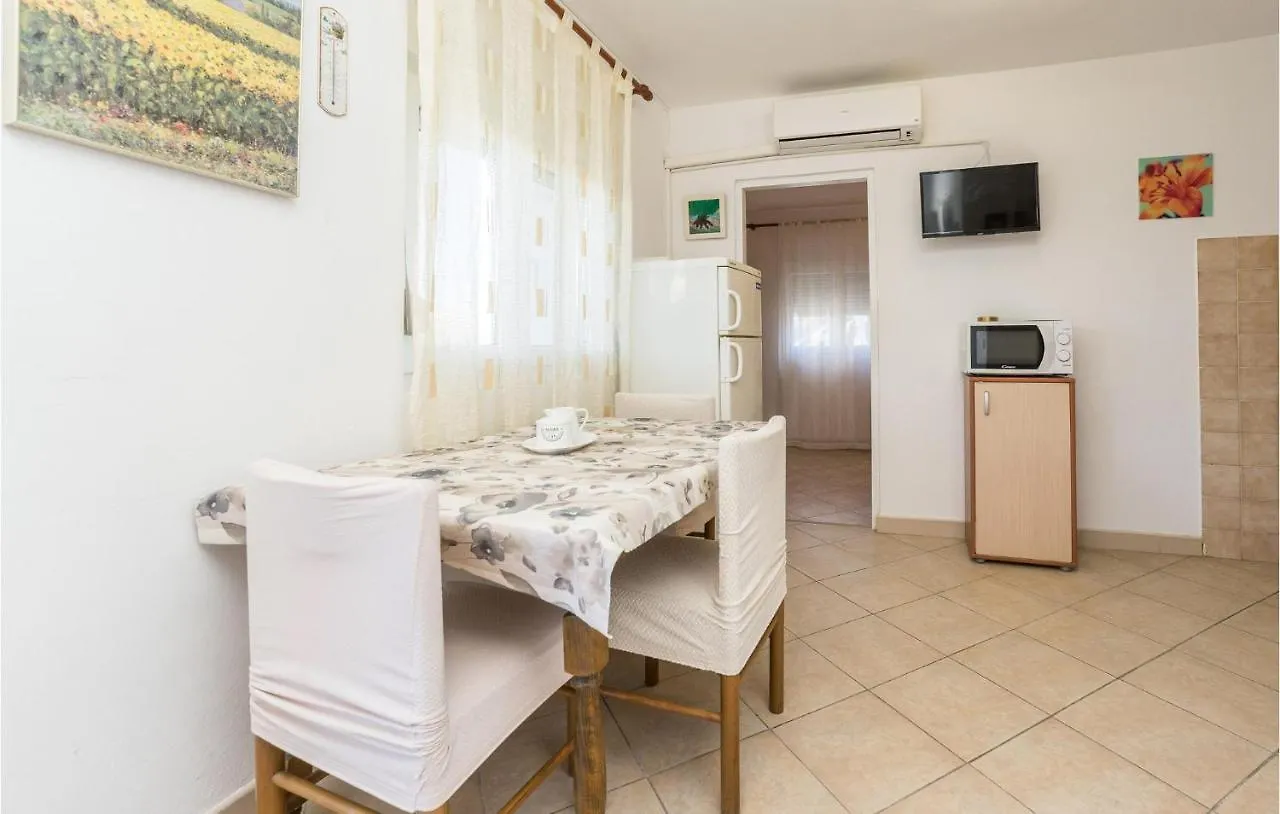 1 Bedroom Pet Friendly Apartment In Pag パグ