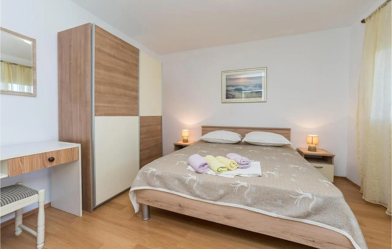 1 Bedroom Pet Friendly Apartment In Pag パグ クロアチア