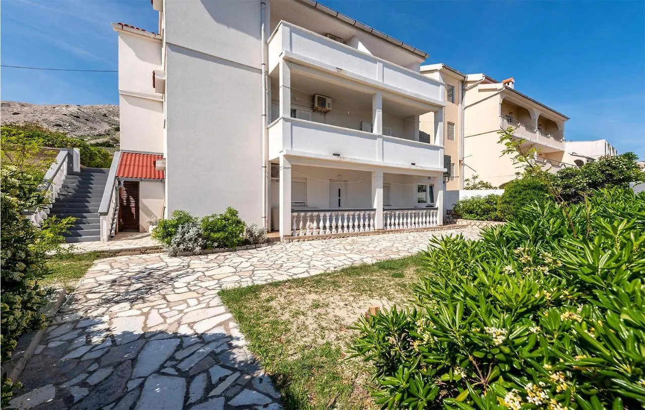 1 Bedroom Pet Friendly Apartment In Pag Pag Town Hırvatistan